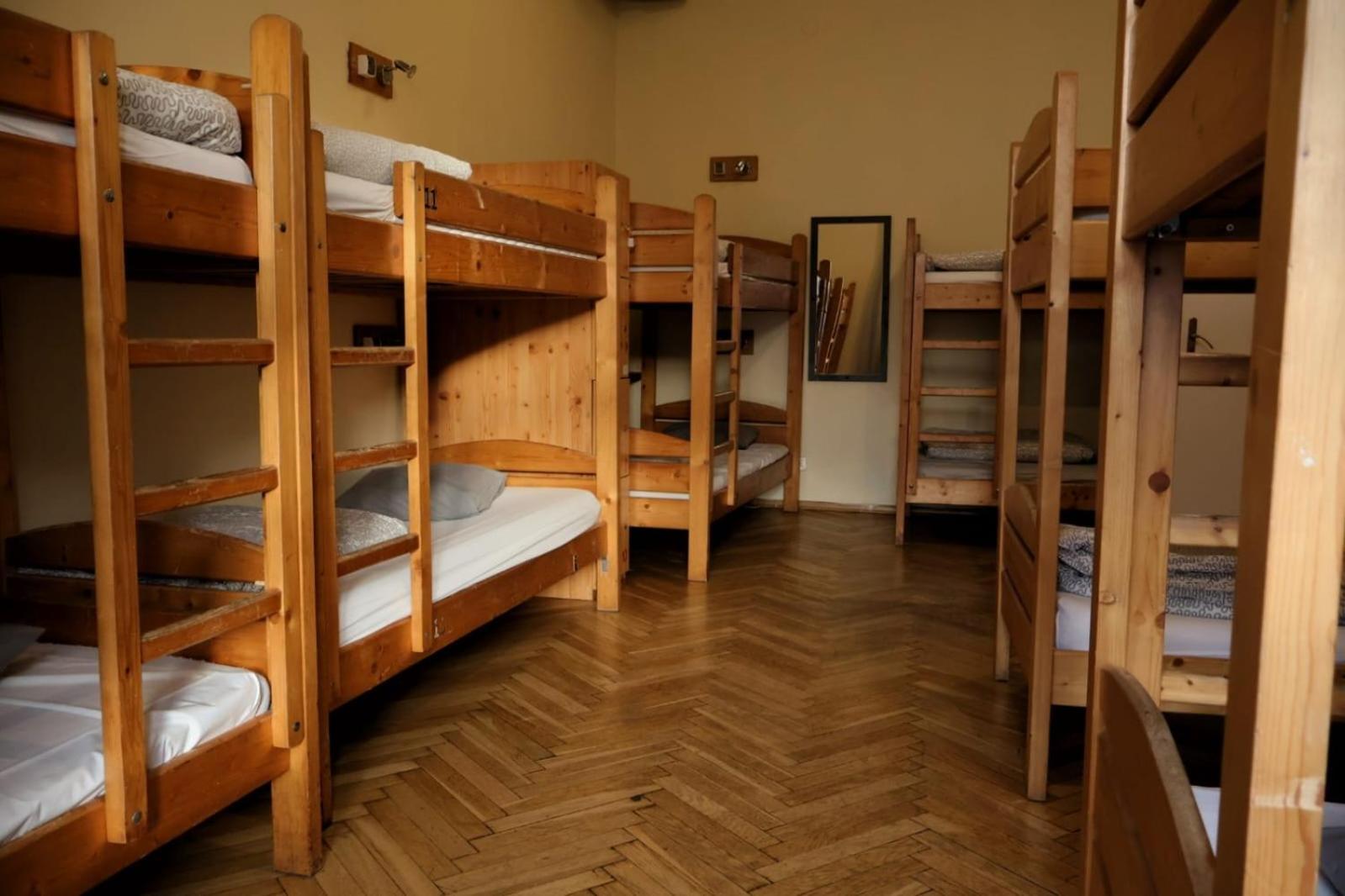 50 People Apartment Krakow Bagian luar foto